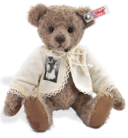 click to see Steiff  Anni - A Pretty Bear in detail