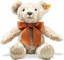 click to see Steiff  Cosy Year Bear 2022 in detail