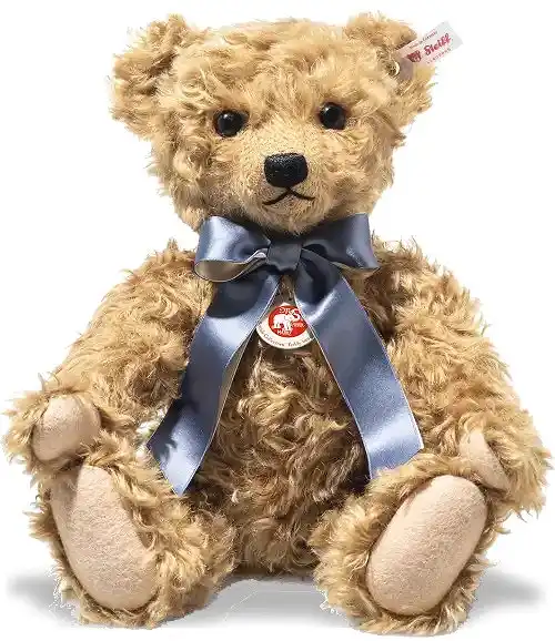 Explore a wide range of Steiff bears, discover what makes them special, and find helpful tips on choosing the right bear for you.